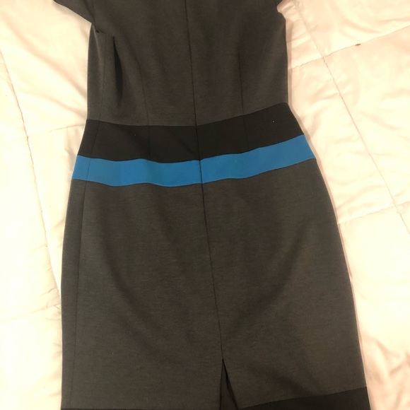 Capped sleeve Anne Klein sheath - Picture 4 of 8